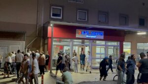 fabrika-yemegi-50-isciyi-hastanelik-etti-P77ZTcWB.jpg