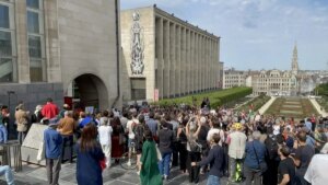 gazetecilere-yonelik-katliama-protesto-MMBj18yy.jpg