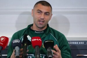 super-ligde-yilin-surprizi-hos-geldin-burak-yilmaz-Z1UixX61.jpg