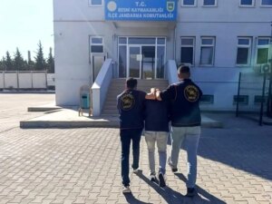 uyusturucu-suclusu-yakalandi-HUJwzHP7.jpg