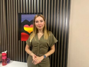 yapay-zeka-duygusal-iliskileri-tehdit-ediyor-ZuuGYbdW.jpg