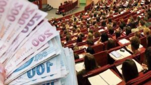10-mezundan-8i-aile-evinde-yasiyor-genclerin-aylik-gecim-butcesi-4-bin-tl-Dc8LVWW6.jpg