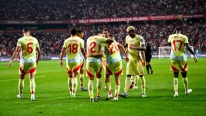 dunya-futbolunda-olay-ispanya-dunya-kupasindan-cekilebilir-khOSgx2Q.jpg