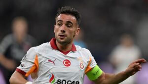 galatasarayda-yunus-akgunden-kariyer-ilki-x7x9mHfG.jpg