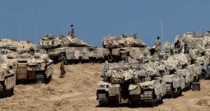 israil-gazzeyi-yok-etmek-icin-tuzaklanms-robotlari-sokaklara-saldi-ORDm6lyS.jpg