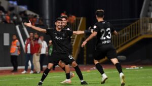 manisa-fknin-konugu-esenler-erokspor-OrbGXsTv.jpg