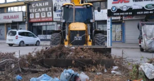 bursa-niluferden-besevler-sanayi-sitesine-kapsamli-temizlik-AYKDJcgd.webp