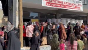 mardinde-hali-magazasinda-indirim-izdihama-neden-oldu-FELQU2OX.jpg