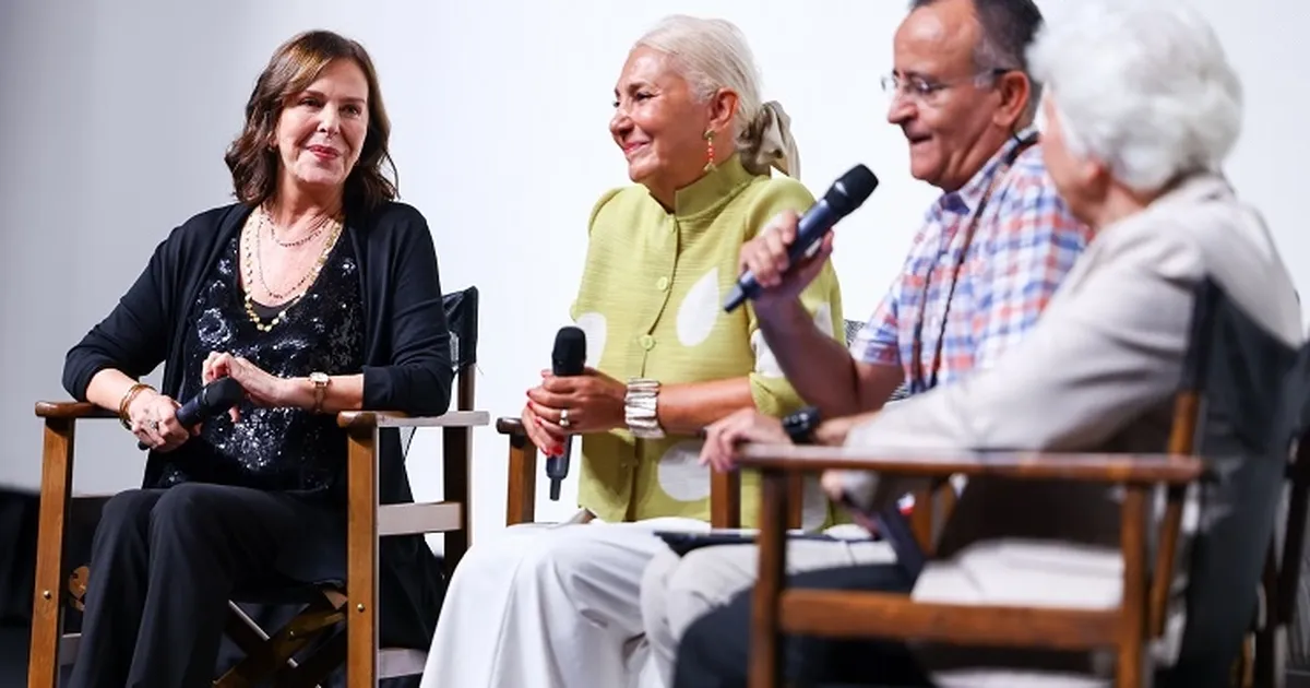 altin portakalda serif gorene saygi durusu wD93tpvB.webp