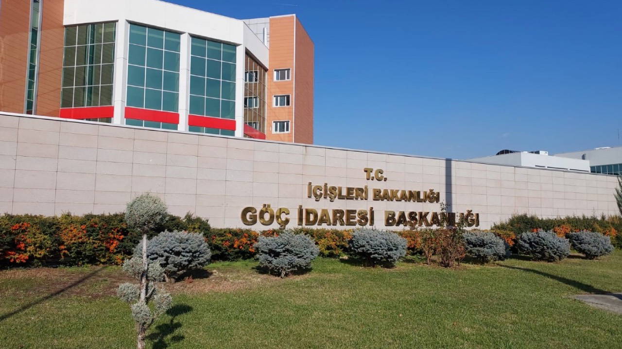 goc idaresi baskanligi 119 sozlesmeli personel alimi basvurulari ne zaman bitiyor goc idaresi baskanligi sozlesmeli personel alimi basvurusu nasil yapilir sartlari neler LKJscq9v.jpg