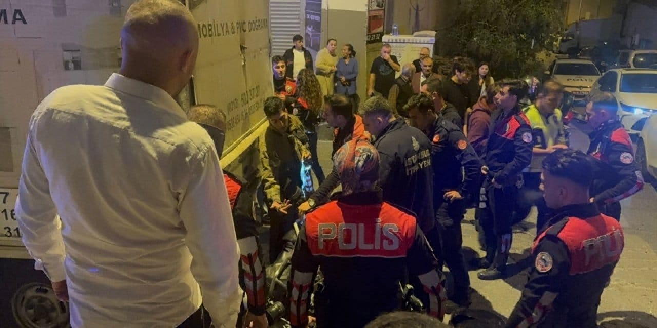 kucukcekmecede motosiklet kazasi 2 polis yarali 5yGOfwas.jpg