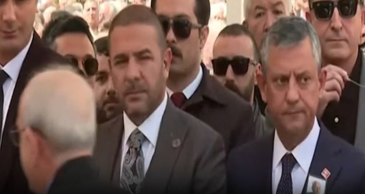 Kılıçdaroğlu, Özel ile Tokalaşmadı: Özgür Özel’den Açıklama Geldi