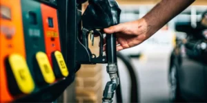 otvye-gelmesi-beklenen-indirim-cebe-girdi-motorinde-indirim-tamami-pompaya-yansidi-5tJje5Zf