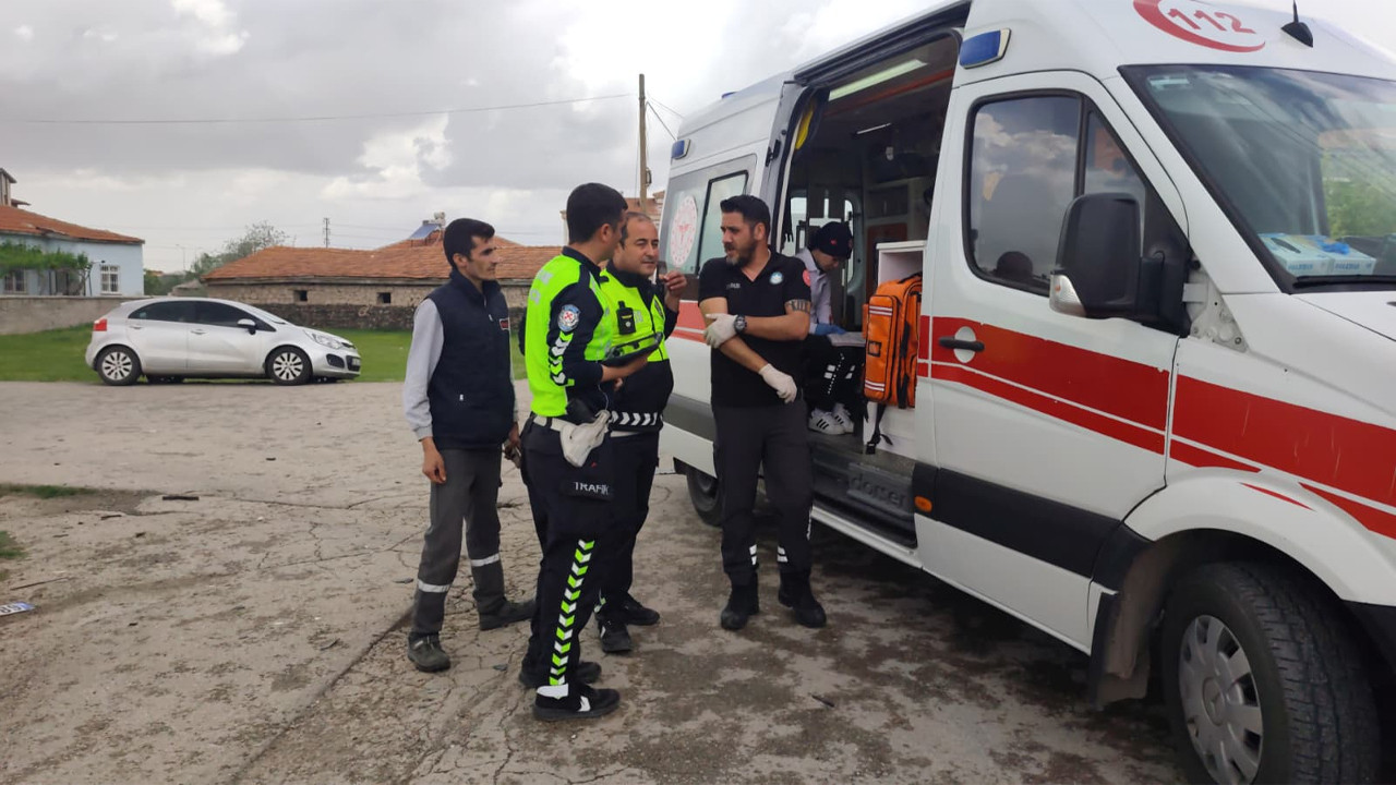 aksarayda-2-surucu-carpisti-4u-cocuk-7-yarali-eCfxwizE