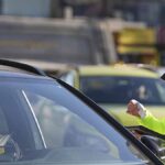 trafik-polislerinin-en-cok-durduklari-arac-rengi-belli-oldu-TGjEA8Bh
